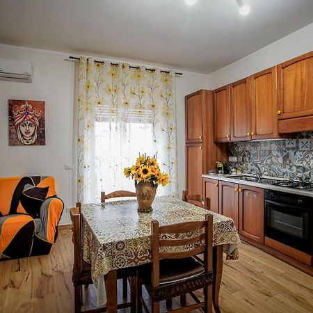 La Casa Degli Scrittori Apartment Агридженто Екстериор снимка